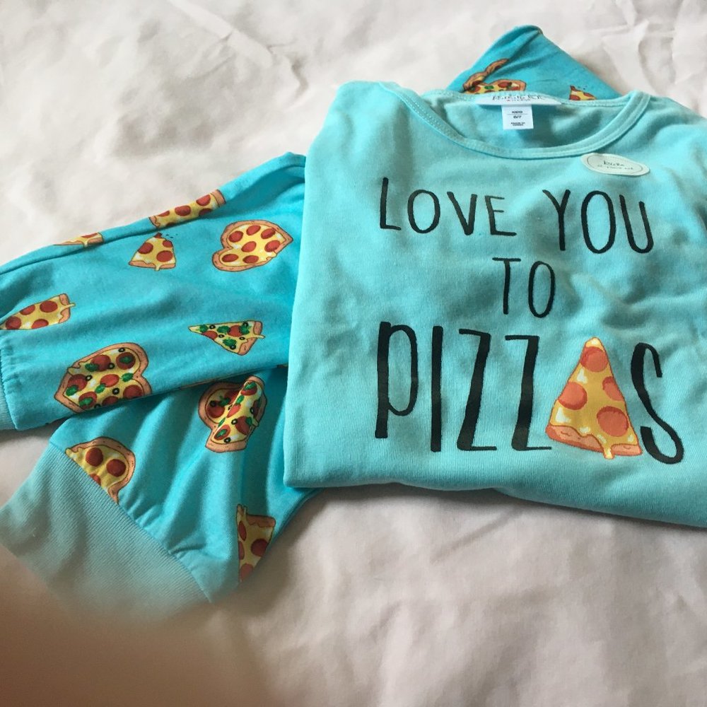 Macy's Family Pajamas,  Child Size 6-7.  LOVE YOU TO PIZZA'S - NEW w/Tags
